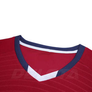 Uniforme de Fútbol de Diseño Nuevo Fabricado en Pakistán, Uniforme de Fútbol con Logotipo Personalizado, Uniforme de Fútbol Resistente - Product Image 2