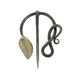 Boucle de fixation en acier Damas artisanal, design en forme de S avec pointe en feuille, qualité industrielle, vente en gros ODM, bijoux de reconstitution historique - Product Image 4