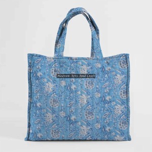 Los mejores bolsos acolchados de hombro cuadrados acolchados de algodón para mujer, bolso de mano con estampado de bloques de mano, bolsos acolchados para compras, bolso de fiesta - Product Image 1