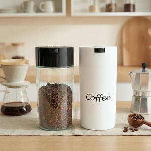 Recipiente Hermético para Almacenamiento de Granos de Café de Grado Alimenticio de 2.35L con Válvula de Desgasificación Unidireccional para 830g (1.8lb) de Café, a Prueba de Humedad y Olores - Product Image 1