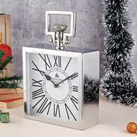 Horloge de table carrée en acier inoxydable avec poignée en métal, horloge de bureau analogique à chiffres romains pour la maison, le bureau, le salon et la décoration de cheminée
