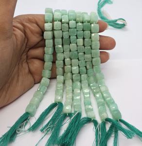 Perles en amazonite naturelle facettées en forme de cube, 6,5-7 mm, perles en cube 3D en amazonite, perles en forme de boîte de 8 pouces pour la création de bijoux - Product Image 1