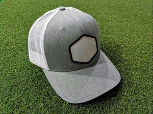 Casquette Trucker Broderie 2D en Gros, 6 Panneaux, Haute Qualité, avec Maille, Profil Moyen, Structurée, pour Hommes, Fabriquée au Vietnam - Product Image 4