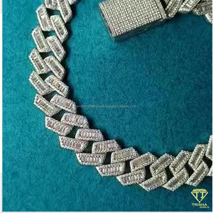 Bracelet cubain de luxe en moissanite et diamant, fabriqué en argent sterling 925 avec un design de sertissage de pierres de style baguette - Product Image 5