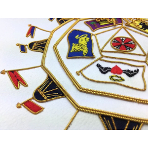 Delantal de Maestro Masón Bordado en 3D Personalizado con Flecos Dorados y Borlas Rojas, Insignia de Tela de Estilo Clásico para Bolsos - Product Image 2