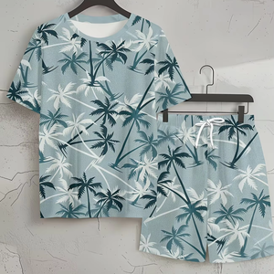 Ensemble deux pièces pour homme en jersey 100% polyester à séchage rapide, col rond, manches courtes, tenue tendance décontractée pour l'été, la plage et les vacances, disponible en ligne - Product Image 1