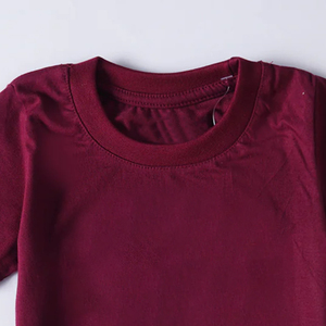 เสื้อยืดคอตตอน 100% คุณภาพดีที่สุด บริการ OEM สำหรับเด็กและผู้ชาย สไตล์ลำลอง พิมพ์ลายดิจิตอล ระบายอากาศได้ดี เนื้อผ้านุ่ม พิมพ์โลโก้ ดีไซน์เรียบง่าย สีพื้น - Product Image 3