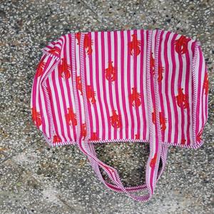 Quilted Cotton Geometric Pattern Tote Bag with Zipper Closure Shopping & Travel Bag - Product Image 1