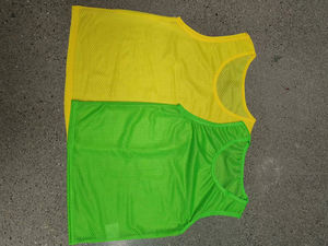 Chalecos de Entrenamiento Personalizados 2026, Tallas Grandes, Reversibles, para Fútbol, de Alta Calidad, con Diseño de Logotipo Personalizado, de Secado Rápido - Product Image 2