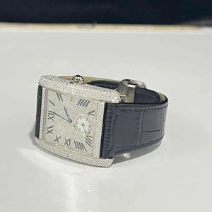 Impresionante Reloj con Esfera Redonda de Moissanita con Corte Baguette y Diseño Elegante, Completamente Cubierto de Piedras, con Esfera de Fecha Clásica y Números Romanos - Product Image 2