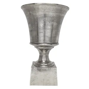 Handmade Artistic Iron Flower <b>Vase</b> Coastal Design Wedding Tabletop Eco-Friendly Luxury <b>Decor</b> ZE-3298G Zahid Exports - Product Image 4