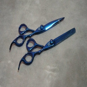 Tijeras de Peluquería Profesionales de 7.5 Pulgadas, Juego de Tijeras de Peluquero para Adelgazar el Cabello, Tijeras para Cortar el Cabello - Product Image 5