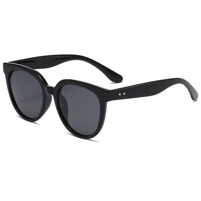 C1: Black/ Smoke