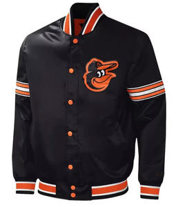 Veste universitaire en satin noir personnalisée pour hommes, veste bomber à bordure contrastée orange, uniforme de baseball en gros - Product Image 2