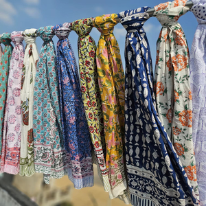 Pareo de Algodón con Estampado Floral Hecho a Mano, Pañuelo de Playa Boho, Cubrebaño Ligero para Verano, Pañuelo para Mujer al por Mayor - Product Image 1