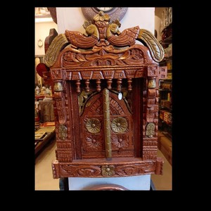 Décoration murale en bois de manguier sculpté à la main, motif paon - Art en bois de Moradabad, vente en gros - Product Image 1