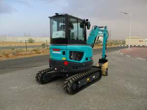 Mini-excavatrice SUNWARD avec capacité de 6 tonnes, type chenillé, moteur, boîte de vitesses, pompe et roulement - Composants d'origine à vendre - Product Image 3