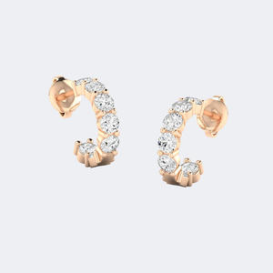 Pendientes de aro abiertos con diamantes redondos de talla brillante de 1.05 CTW, engastados en punta compartida, en oro macizo. - Product Image 3
