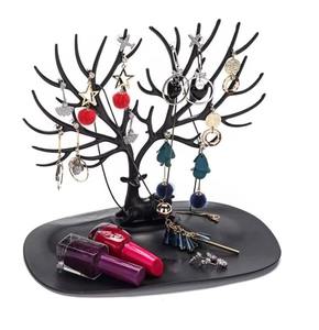 Expositor de Joyería Metálico de Lujo Moderno de un Solo Nivel con Diseño Ecológico, Almacenamiento Duradero para Collares, Pendientes y Pulseras - Product Image 3