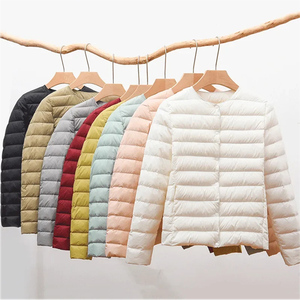 Veste matelassée d'hiver en toile respirante de haute qualité avec fermeture éclair, col montant et logo frontal coupe-vent - Product Image 2