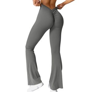 Pantalon de yoga et de fitness quotidien, coupe bootcut, ourlet évasé, en maille extensible, avec logo personnalisé, fabricant de vêtements de sport, vêtements de yoga et de fitness - Product Image 2