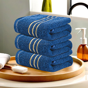 Serviette de toilette avec logo personnalisé OEM 100% coton tissu bande design de ligne 300 serviette GSM pour hommes et femmes - Product Image 2