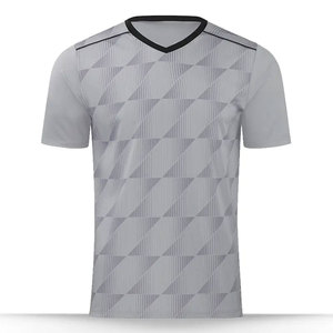 Maillot de football personnalisé en tissu doux et respirant, conception athlétique, manches courtes, sublimation - Product Image 1