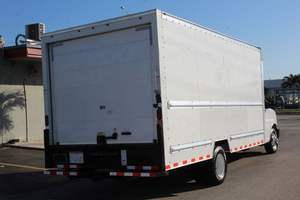 Camion tracteur poids lourd 6x4 avec cabine couchette, diesel, pour transport longue distance - Product Image 3