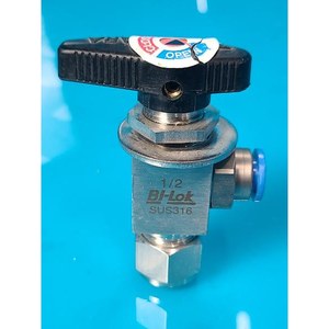1/2 1MPA BL-LOK ใช้เป็นชิ้นส่วนอุปกรณ์เซมิคอนดักเตอร์รุ่นเก่า - Product Image 1