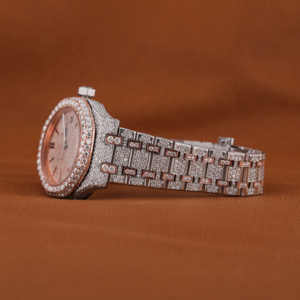 นาฬิกาข้อมือสแตนเลสสตีลหรูหราสไตล์ฮิปฮอป หน้าปัดกระจกประดับเพชรโมอิสซาไนต์ VVS เต็มหน้าปัด สำหรับผู้ชาย นาฬิกาแบบสั่งทำพิเศษ ขายส่ง - Product Image 5