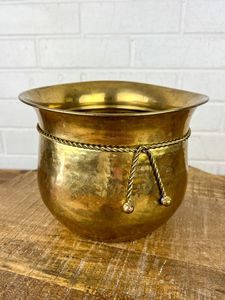 Macetero Grande de Metal para Exteriores, para Jardinería y Decoración, Precio al por Mayor, con Acabado Dorado - Product Image 2