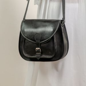 Wholesale Genuine Leather Women's Shoulder Bag High Quality Leather <b>Wristlet</b> Handbag Luxury Designer Crossbody Sling Bag - Product Image 1