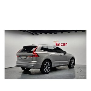 Volvo XC60 T8 Ultimate 2022 con Asientos de Cuero Brillante, Caja de Cambios Automática, Cámara Trasera, 66,928 km, Volante a la Izquierda - Product Image 2
