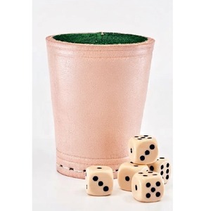Gobelet à dés en cuir personnalisé avec doublure en feutre et logo en relief, porte-dés pour jeux de société, cadeau de table, agitateur de dés sans dés - Product Image 2