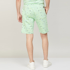 Shorts de sport unisexes de haute qualité, style OEM personnalisé, sublimation, 100% polyester, imperméables, séchage rapide, respirants, pour la course à pied et la gym. - Product Image 4