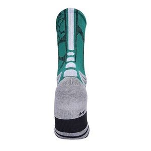 Chaussettes de sport personnalisées en nylon et élasthanne, écologiques, imprimées numériquement, pour hommes et femmes, douces, confortables, respirantes et élégantes - Product Image 3