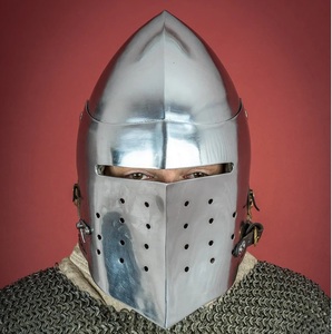 Majestuoso Casco Medieval Hecho a Mano, Réplica Histórica de Armadura, Perfecto para Exhibiciones en Festivales, Recreaciones Históricas y Representaciones Escénicas - Product Image 4