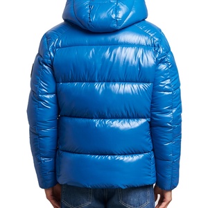 RIVIAN ATLANTIC Chaqueta acolchada personalizable de invierno a prueba de viento de poliéster/nailon para hombre con cuello con capucha bordado Suministro ODM/OEM - Product Image 2