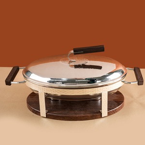 ถาดอุ่นอาหารบุฟเฟ่ต์ทรงรีพรีเมียม สแตนเลสสตีล พร้อมขาตั้งไม้ ลายตอกแบบมืออาชีพ สำหรับโรงแรมและงานจัดเลี้ยง - Product Image 1