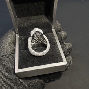 Anillo de Diamantes con Incrustaciones de Diamantes en Forma de Cruz, Muy Popular, para Hombre, Joyería de Lujo, Disponible para Suministro Mundial - Product Image 2