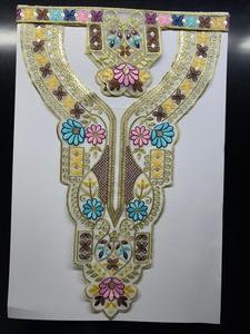 Patchs à coudre en organza dentelle miel à col rond avec broderie de sequins pour saris, robes, chemisiers et kurtis pour femmes - Product Image 4