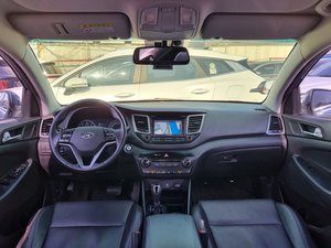 SUV Diesel d'occasion Hyundai Tucson ix35 bleu 2017 Turbo Automatique Cuir Conduite à Gauche Euro VI à Vendre - Product Image 3
