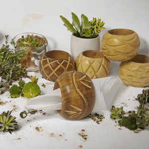 Wholesale <b>Indian</b> Artisan Napkin <b>Ring</b> Holder Festive Natural Color Mango Wood Christmas Wedding Table Decoration Hand-craft Gift - Product Image 1