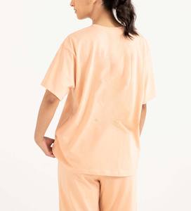 เสื้อยืดผู้หญิงไซส์ใหญ่ ผลิตจากประเทศปากีสถาน สวมใส่สบายและมีสไตล์ เสื้อยืดผู้หญิงทรงหลวม สีพีช เสื้อยืดผ้าฝ้ายเนื้อนุ่มสีพีช - Product Image 6