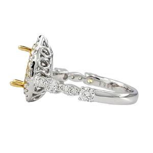 Bague de fiançailles classique pour femme en or blanc massif 18 carats avec logo personnalisé, sertie de diamants en forme de poire - Product Image 2