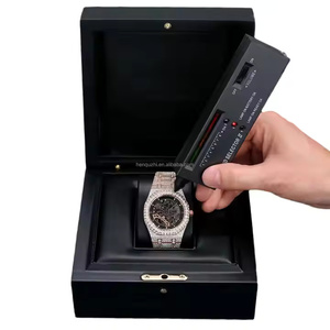Reloj de Lujo para Hombre con Diamantes Moissanite, Cuarzo Analógico, Correa de Acero Inoxidable, Diseño Tipo Moneda, Elegante y Moderno - Product Image 2