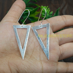 Pendientes Colgantes Geométricos Triangulares de Moda, Minimalistas y Huecos, para Mujer, Joyería Ligera y Moderna, Regalo Ideal - Product Image 3