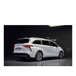 Toyota Sienna 2.5 Híbrida 2WD 2023, 12,363 km, Asientos de Cuero, Cámara Trasera, Volante a la Izquierda - Product Image 2