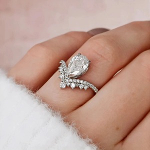 แหวนเพชรทรงหยดน้ำ 2.15 กะรัต แบบเพียร์คัท เพชรเลี้ยงในห้องปฏิบัติการ วงแหวนโค้งแบบฟลอตติ้ง บาสเซ็ต แหวนหมั้น แหวนแต่งงาน ของขวัญสุดโรแมนติกสำหรับผู้หญิง - Product Image 2