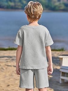 Ensemble de 2 pièces pour l'été, t-shirts à manches courtes en maille respirante et shorts à taille élastique, ensembles texturés - Product Image 4